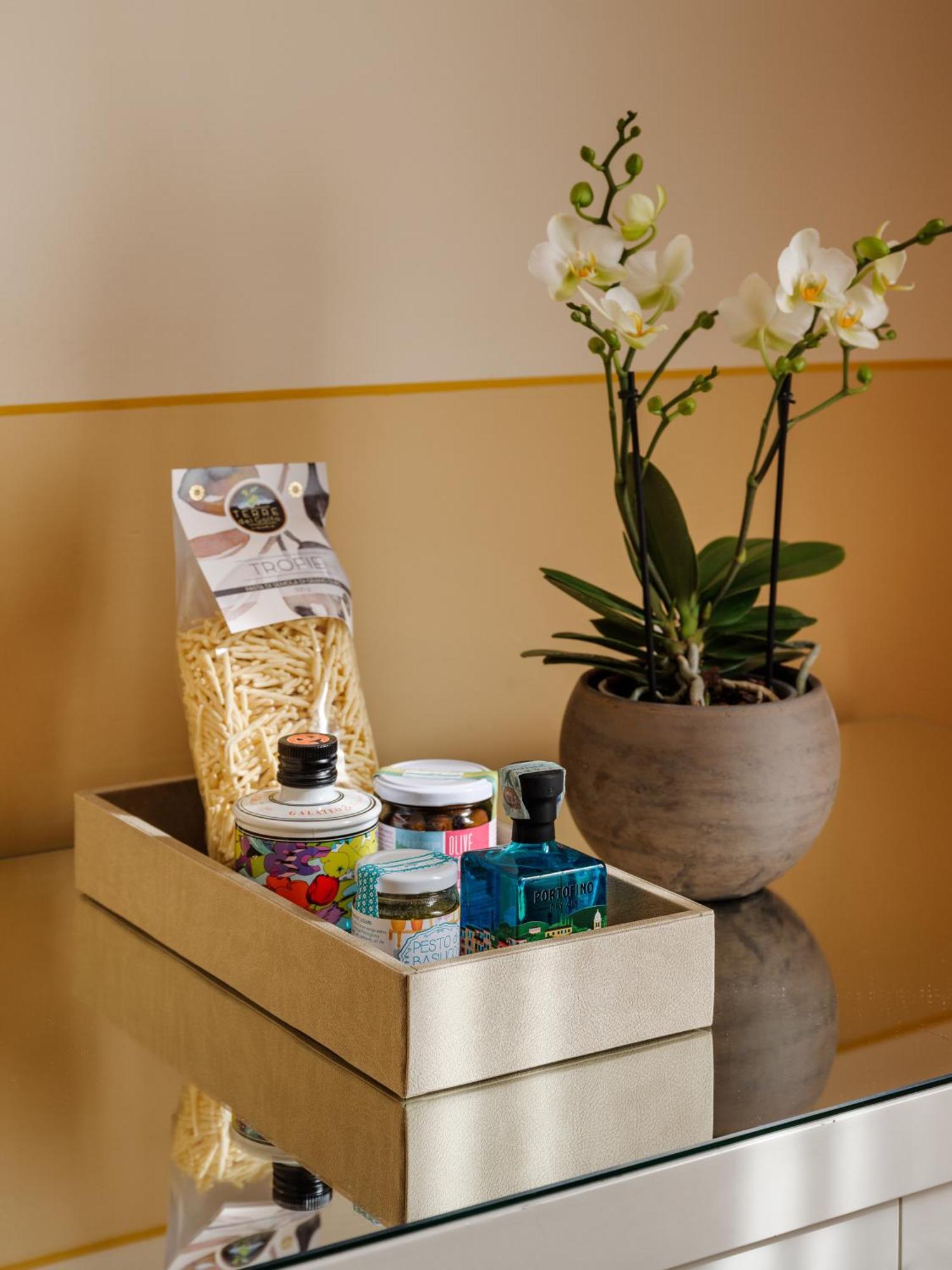 Grand Hotel Bristol Spa Resort, By R Collection Hotels Rapallo Exteriér fotografie A selection of products from the range