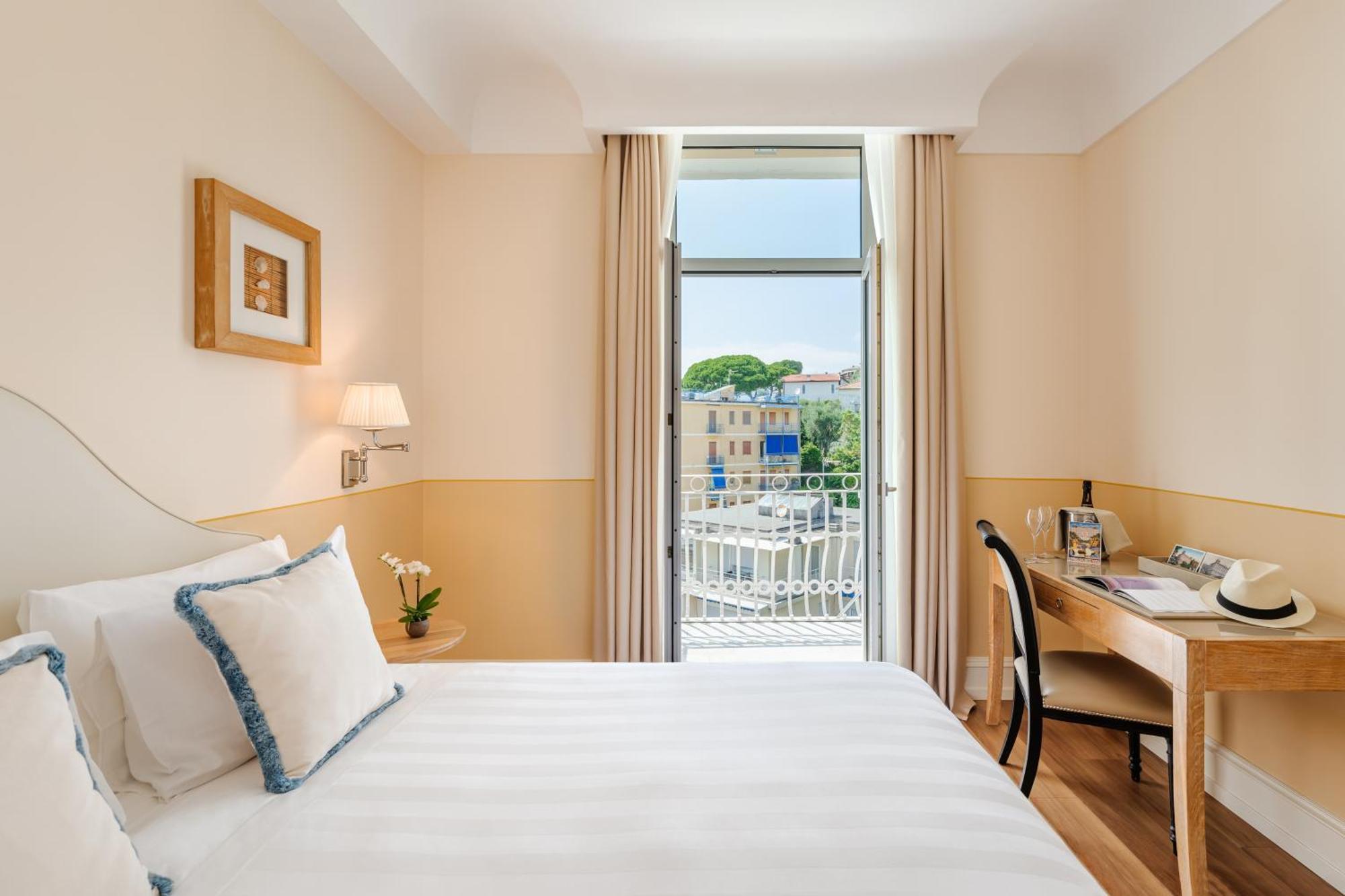 Grand Hotel Bristol Spa Resort, By R Collection Hotels Rapallo Exteriér fotografie A room at the hotel